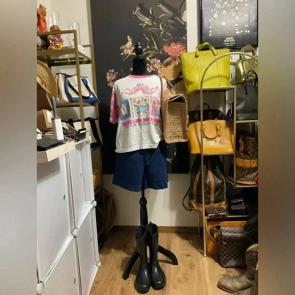 Cute Medium pink gardening Tee - Picture 1 of 9